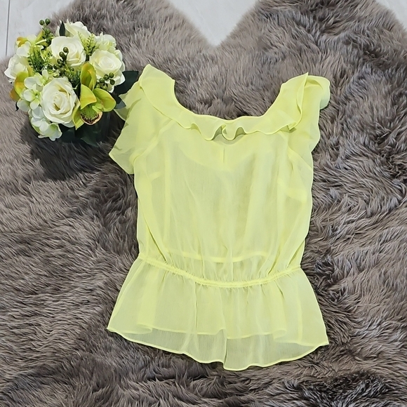 Women's Ruffled Yellow Top - Picture 4 of 5
